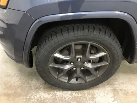 More photos of 2021 Jeep Grand Cherokee Limited at Gregg Young Abrams Chrysler Dodge Jeep Ram, WI