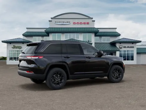 More photos of 2026 Jeep Grand Cherokee Altitude at Gregg Young Abrams Chrysler Dodge Jeep Ram, WI