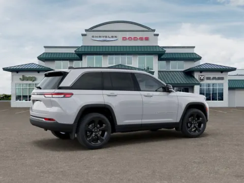 More photos of 2026 Jeep Grand Cherokee Limited at Gregg Young Abrams Chrysler Dodge Jeep Ram, WI