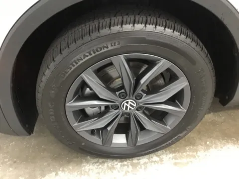 More photos of 2023 Volkswagen Tiguan 2.0T SE at Gregg Young Abrams Chrysler Dodge Jeep Ram, WI
