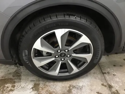 More photos of 2023 Ford Escape Platinum at Gregg Young Abrams Chrysler Dodge Jeep Ram, WI