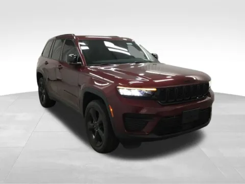 Another view of 2023 Jeep Grand Cherokee Altitude X for sale in Abrams, WI at Gregg Young Abrams Chrysler Dodge Jeep Ram