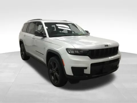 Another view of 2023 Jeep Grand Cherokee L Altitude for sale in Abrams, WI at Gregg Young Abrams Chrysler Dodge Jeep Ram