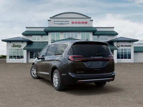 More photos of 2027 Chrysler Pacifica Select at Gregg Young Abrams Chrysler Dodge Jeep Ram, WI