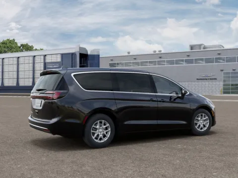 More photos of 2027 Chrysler Pacifica Select at Gregg Young Abrams Chrysler Dodge Jeep Ram, WI