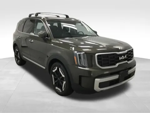 Another view of 2025 Kia Telluride S for sale in Abrams, WI at Gregg Young Abrams Chrysler Dodge Jeep Ram