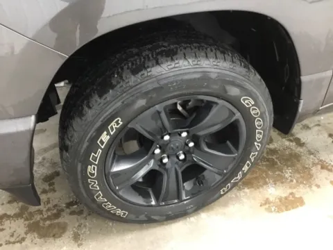 More photos of 2021 Ram 1500 Big Horn/Lone Star at Gregg Young Abrams Chrysler Dodge Jeep Ram, WI