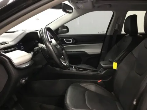 More photos of 2022 Jeep Compass Limited at Gregg Young Abrams Chrysler Dodge Jeep Ram, WI