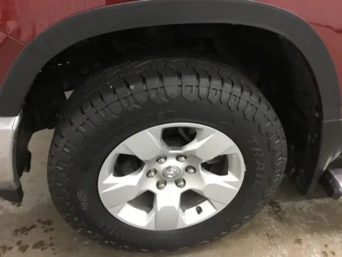 More photos of 2019 Ram 1500 Big Horn/Lone Star at Gregg Young Abrams Chrysler Dodge Jeep Ram, WI