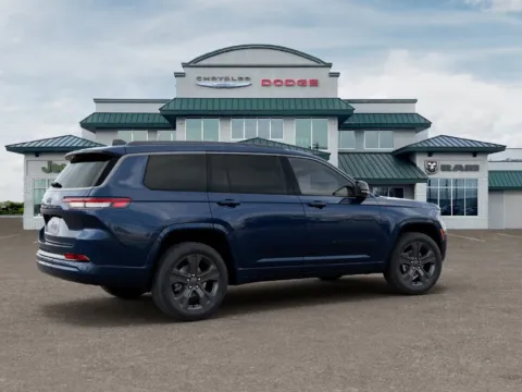 More photos of 2027 Jeep Grand Cherokee L Limited Reserve at Gregg Young Abrams Chrysler Dodge Jeep Ram, WI