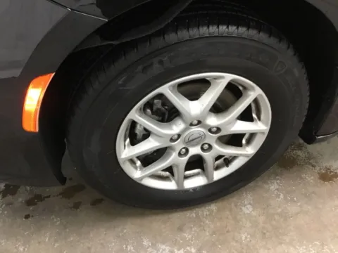 More photos of 2024 Chrysler Pacifica Touring at Gregg Young Abrams Chrysler Dodge Jeep Ram, WI