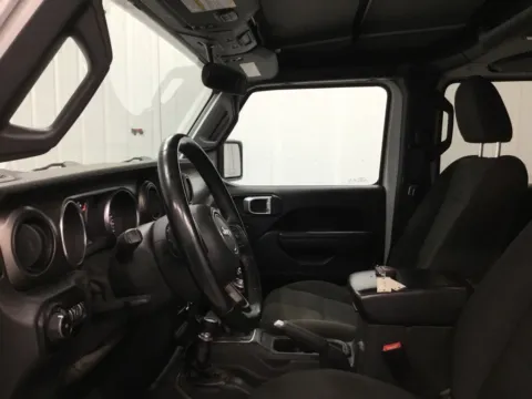 More photos of 2018 Jeep Wrangler Unlimited Sport S at Gregg Young Abrams Chrysler Dodge Jeep Ram, WI