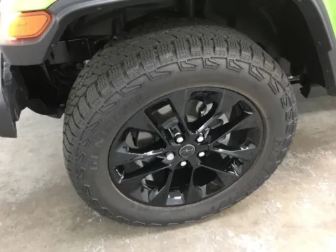 More photos of 2025 Jeep Gladiator Nighthawk at Gregg Young Abrams Chrysler Dodge Jeep Ram, WI
