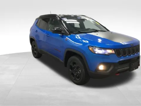 More photos of 2023 Jeep Compass Trailhawk at Gregg Young Abrams Chrysler Dodge Jeep Ram, WI
