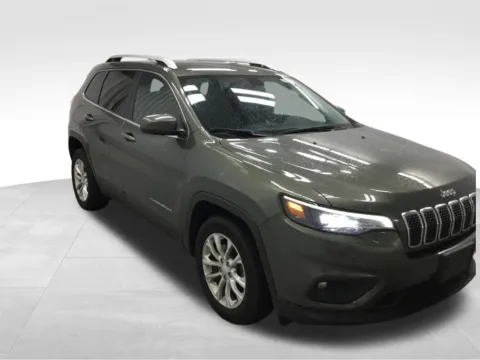 More photos of 2019 Jeep Cherokee Latitude at Gregg Young Abrams Chrysler Dodge Jeep Ram, WI