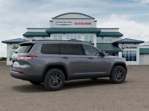 More photos of 2027 Jeep Grand Cherokee L Laredo Altitude at Gregg Young Abrams Chrysler Dodge Jeep Ram, WI