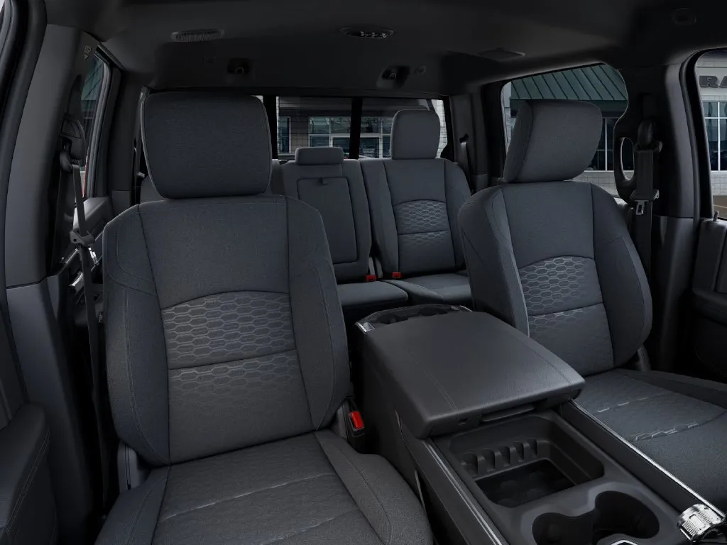 2026 RAM 2500 Big Horn - Photo 17