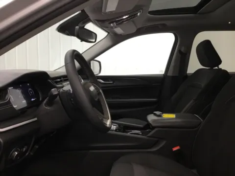 More photos of 2023 Jeep Grand Cherokee L Laredo at Gregg Young Abrams Chrysler Dodge Jeep Ram, WI