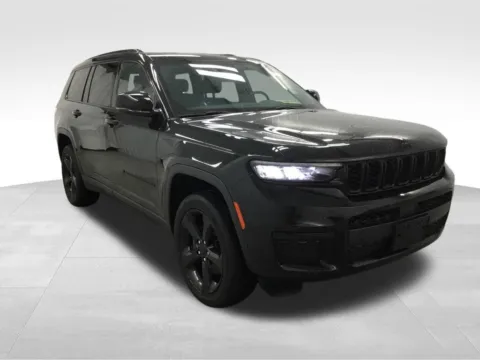Another view of 2023 Jeep Grand Cherokee L Altitude for sale in Abrams, WI at Gregg Young Abrams Chrysler Dodge Jeep Ram