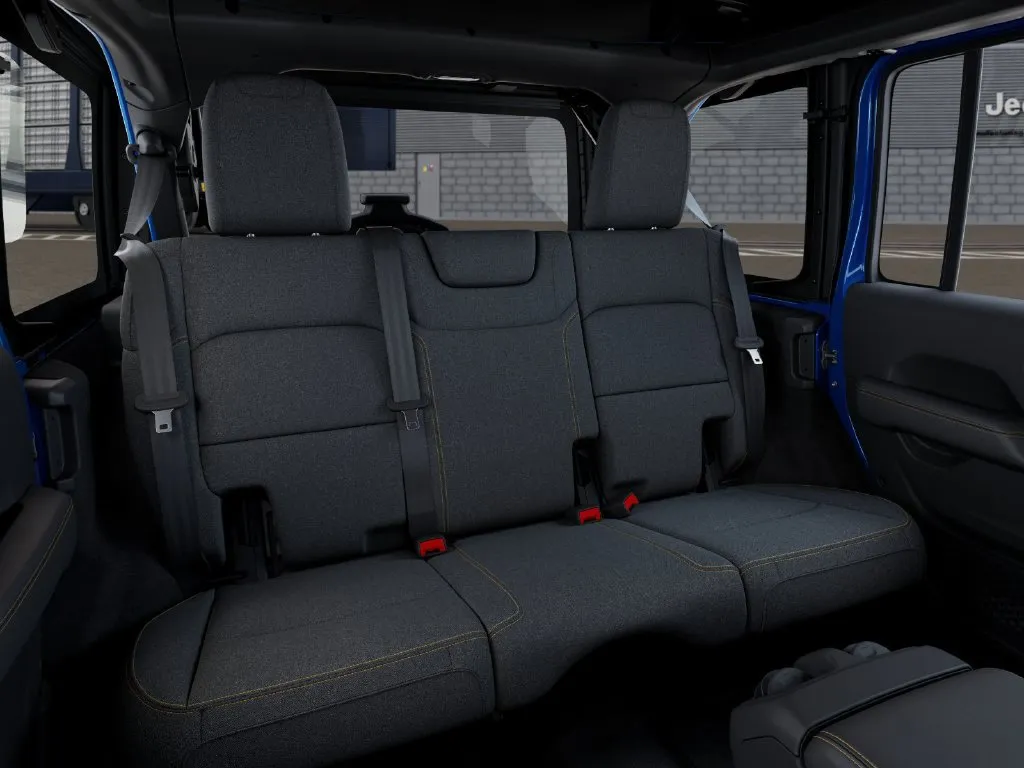 2027 Jeep Wrangler 4-Door Sahara - Photo 15