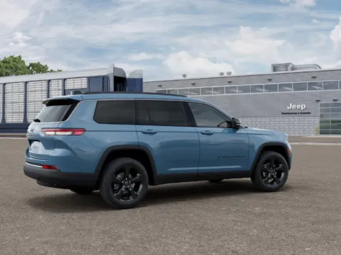More photos of 2027 Jeep Grand Cherokee L Limited at Gregg Young Abrams Chrysler Dodge Jeep Ram, WI
