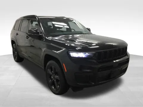 Another view of 2023 Jeep Grand Cherokee L Altitude for sale in Abrams, WI at Gregg Young Abrams Chrysler Dodge Jeep Ram