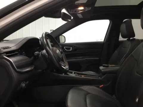 More photos of 2022 Jeep Compass Limited at Gregg Young Abrams Chrysler Dodge Jeep Ram, WI