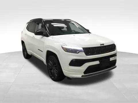 Another view of 2022 Jeep Compass Limited for sale in Abrams, WI at Gregg Young Abrams Chrysler Dodge Jeep Ram