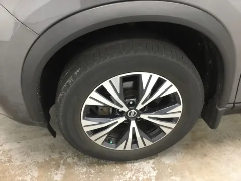 More photos of 2021 Nissan Rogue SV at Gregg Young Abrams Chrysler Dodge Jeep Ram, WI