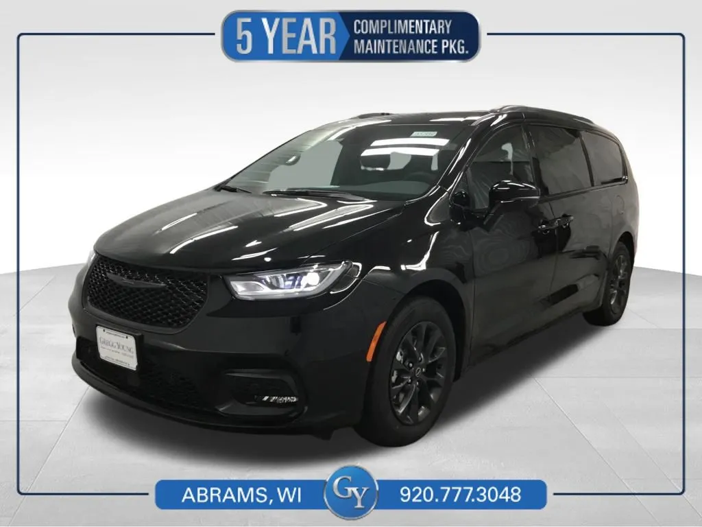 2025 Chrysler Pacifica Select for sale in Abrams, WI