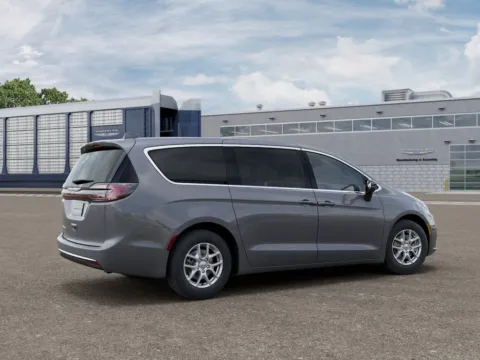 More photos of 2025 Chrysler Pacifica Select at Gregg Young Abrams Chrysler Dodge Jeep Ram, WI