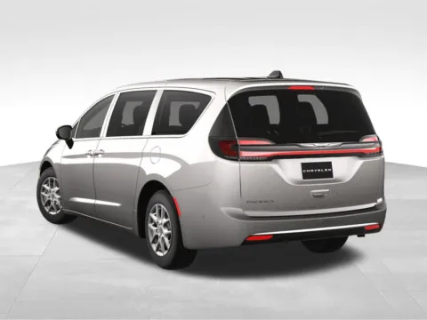 More photos of 2025 Chrysler Pacifica Select at Gregg Young Abrams Chrysler Dodge Jeep Ram, WI