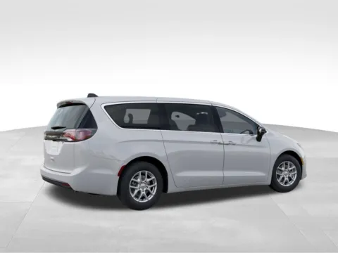 More photos of 2026 Chrysler Voyager LX at Gregg Young Abrams Chrysler Dodge Jeep Ram, WI