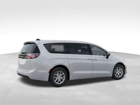 More photos of 2026 Chrysler Voyager LX at Gregg Young Abrams Chrysler Dodge Jeep Ram, WI