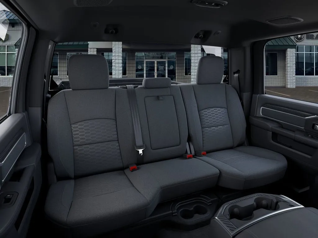 2026 RAM 2500 Big Horn - Photo 18