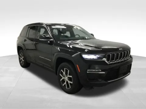 Another view of 2024 Jeep Grand Cherokee Limited for sale in Abrams, WI at Gregg Young Abrams Chrysler Dodge Jeep Ram