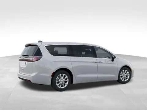 More photos of 2026 Chrysler Pacifica Select at Gregg Young Abrams Chrysler Dodge Jeep Ram, WI