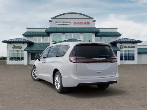 More photos of 2026 Chrysler Pacifica Select at Gregg Young Abrams Chrysler Dodge Jeep Ram, WI