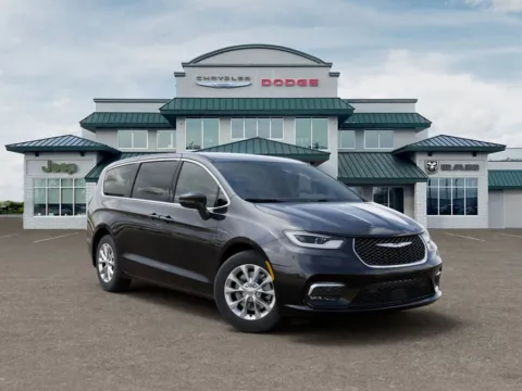 More photos of 2026 Chrysler Pacifica Select at Gregg Young Abrams Chrysler Dodge Jeep Ram, WI