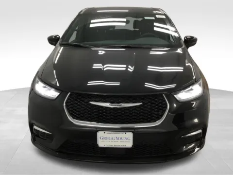 Another view of 2026 Chrysler Pacifica Select for sale in Abrams, WI at Gregg Young Abrams Chrysler Dodge Jeep Ram