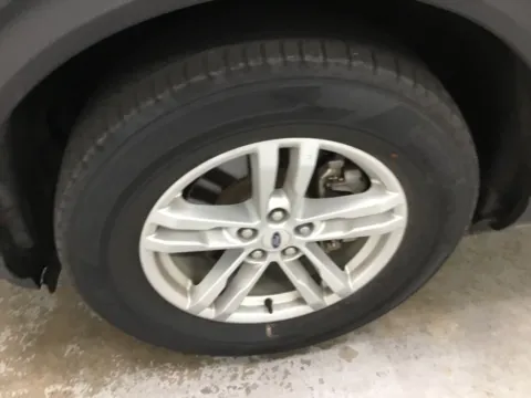 More photos of 2022 Ford Explorer XLT at Gregg Young Abrams Chrysler Dodge Jeep Ram, WI