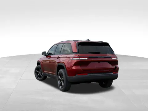More photos of 2025 Jeep Grand Cherokee Limited at Gregg Young Abrams Chrysler Dodge Jeep Ram, WI