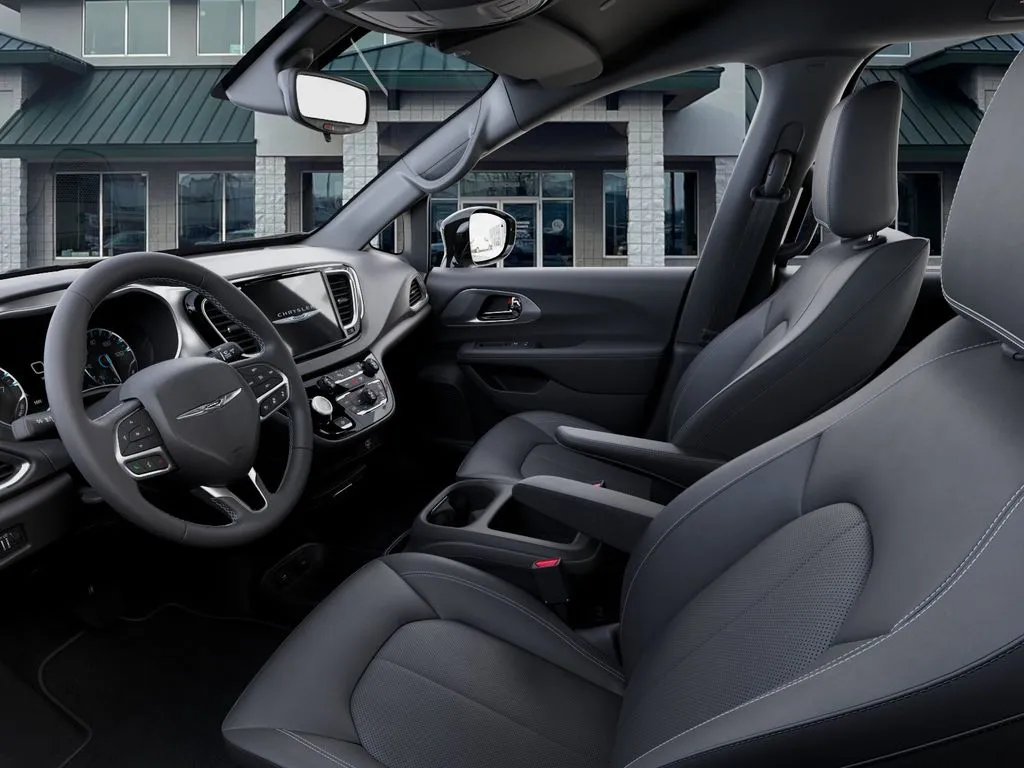 2026 Chrysler Voyager LX - Photo 22