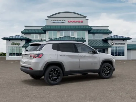 More photos of 2025 Jeep Compass Latitude at Gregg Young Abrams Chrysler Dodge Jeep Ram, WI