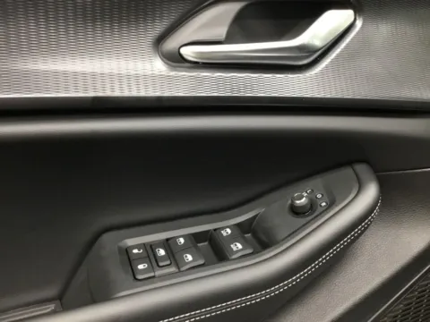 More photos of 2025 Jeep Grand Cherokee L Altitude X at Gregg Young Abrams Chrysler Dodge Jeep Ram, WI