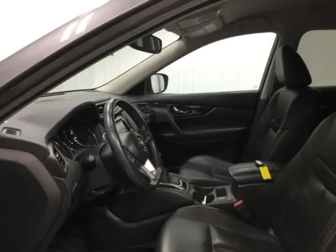 More photos of 2018 Nissan Rogue SL at Gregg Young Abrams Chrysler Dodge Jeep Ram, WI