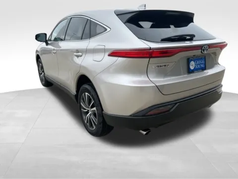 More photos of 2024 Toyota Venza LE at Gregg Young Cadillac of Newton, IA