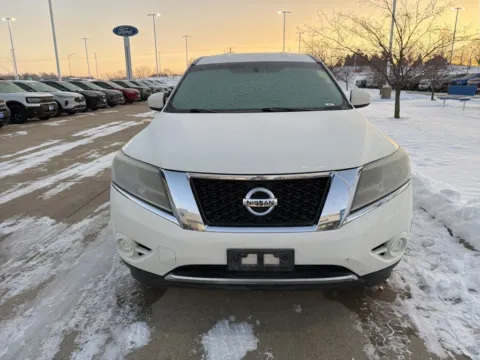 Photos of 2013 Nissan Pathfinder S for sale in Newton, IA at Gregg Young Cadillac of Newton