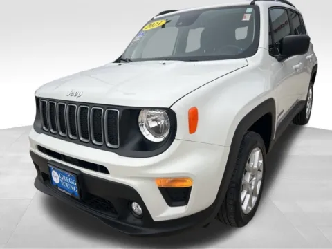 More photos of 2023 Jeep Renegade Latitude at Gregg Young Cadillac of Newton, IA