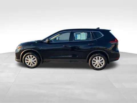 Photos of 2019 Nissan Rogue SL for sale in Newton, IA at Gregg Young Cadillac of Newton